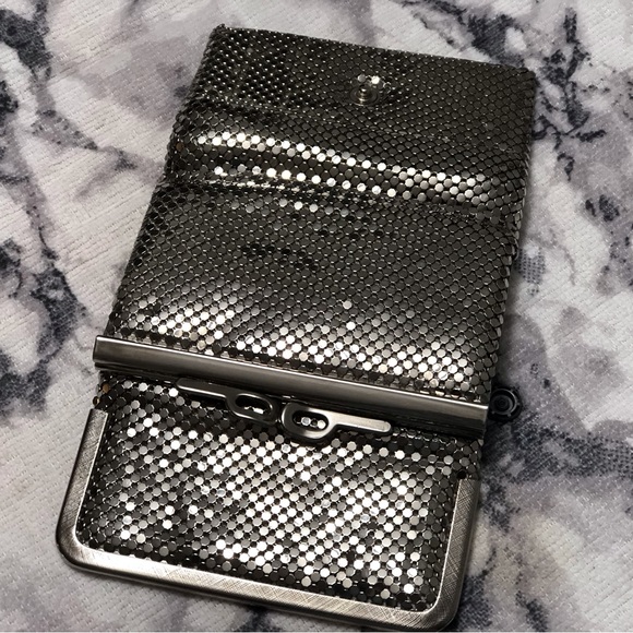 Kane M vintage (at least 30 years old) tri-fold silver plate metal mesh wallet - Picture 11 of 12